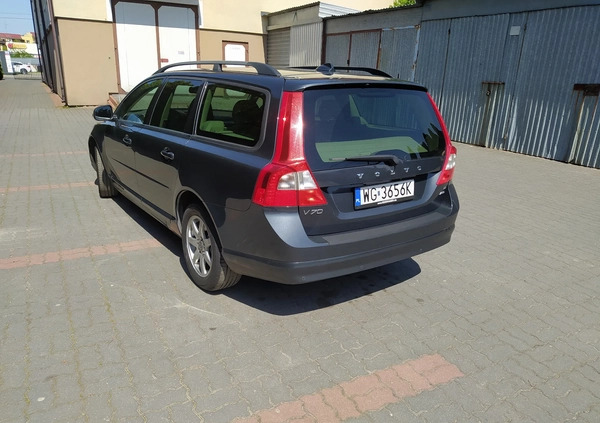 Volvo V70 cena 39500 przebieg: 192000, rok produkcji 2009 z Garwolin małe 137